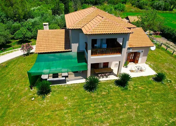 Platanos بيت للعطل *