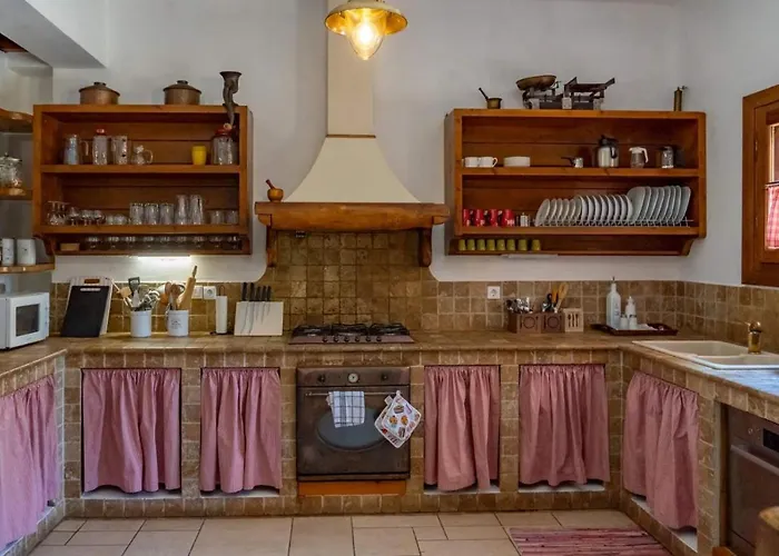 Platanos بيت للعطل